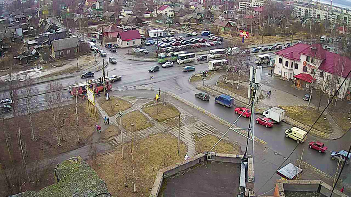 Онлайн веб-камера на перекрёстке Чапаева - Ватутина (Петрозаводск, Россия)